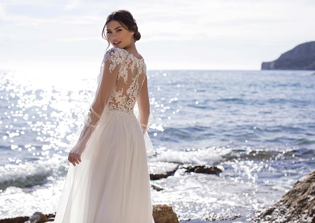 Robes de mariees White One by Pronovias